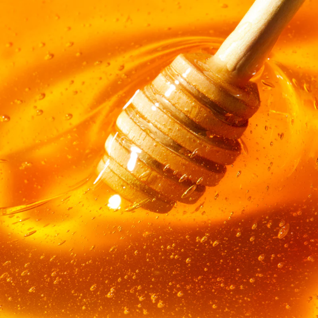 Crème mains et ongles NUXE au miel disponible sur laparadulac.com – soin hydratant parapharmacie Tunisie pour peau sèche et abîmée