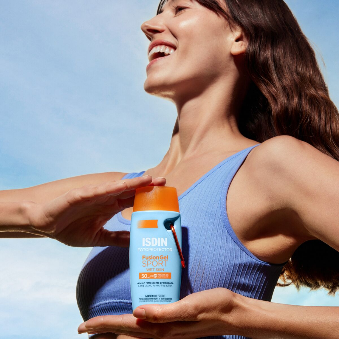 Fotoprotector ISDIN Fusion Gel Sport SPF 50 – gel solaire sportif invisible, rafraîchissant et résistant à l’eau, chez Laparadulac Parapharmacie Tunisie.