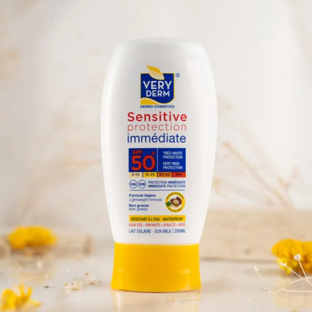 Very Derm lait solaire SPF50+ 200ml – protection peaux sensibles, hydratant, vendu sur laparadulac.com, parapharmacie Tunisie.