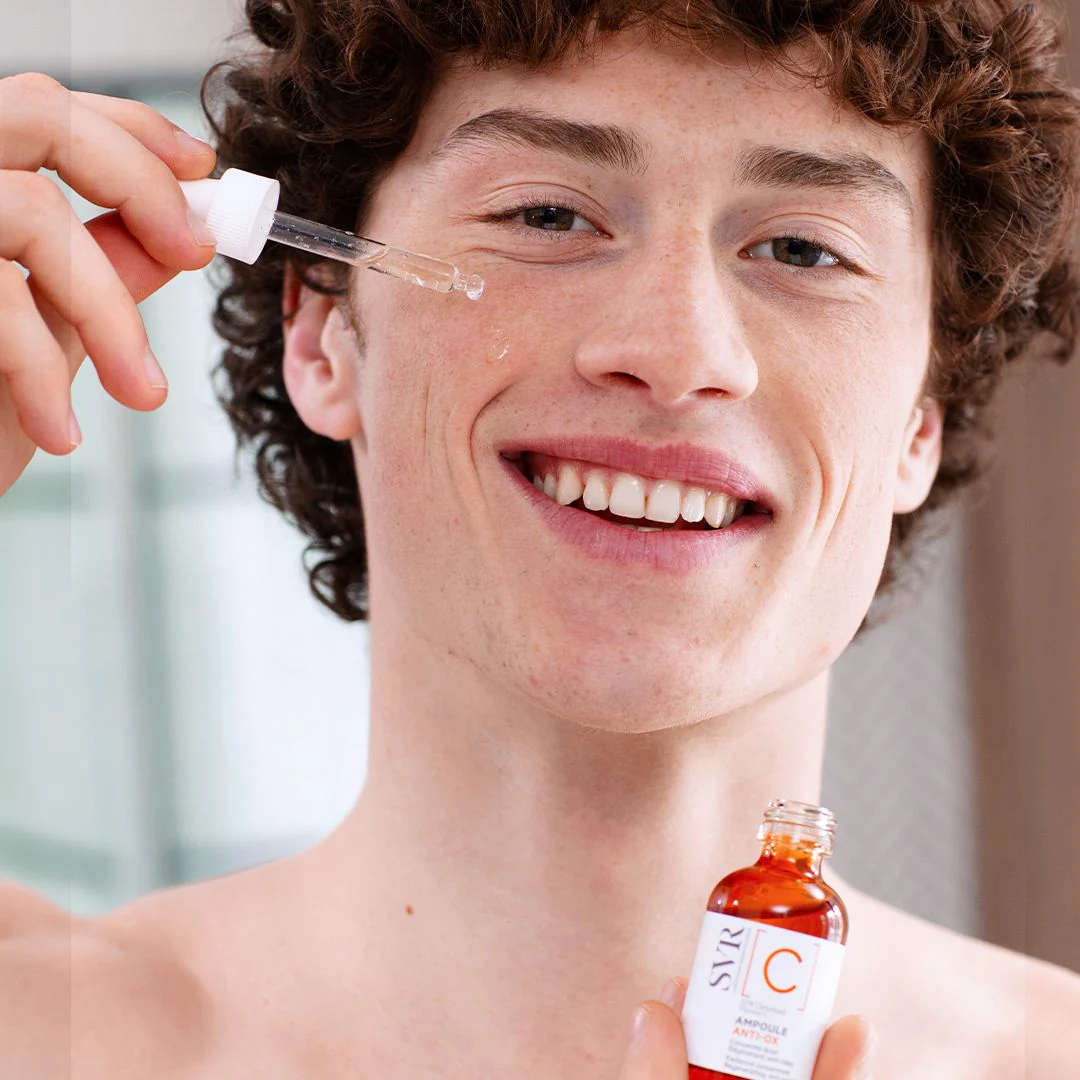 SVR Ampoule C Anti-Ox | Éclat & Anti-Âge Booster d'Énergie
Redonnez de l’éclat à votre peau avec SVR Ampoule C Anti-Ox ! Concentrée en vitamine C optimisée 20%, elle illumine le teint, réduit les rides et ridules, et protège contre le stress oxydatif. Idéale pour une peau fatiguée, terne et en manque de vitalité.
🛒 Disponible sur laparadulac.com, votre parapharmacie en Tunisie au meilleur prix ! 🚀