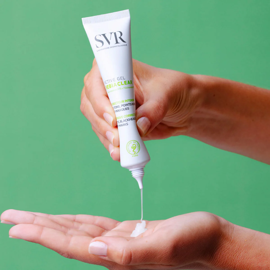 SVR SEBIACLEAR Active Gel | Soin Intensif Anti-Imperfections - Nouvelle Formule
Éliminez boutons, points noirs et marques résiduelles avec SVR SEBIACLEAR Active Gel. Sa nouvelle formule ultra-efficace, enrichie en niacinamide 14% et acide salicylique, purifie, réduit les imperfections et régule l’excès de sébum sans dessécher la peau. Idéal pour les peaux grasses à tendance acnéique.
🛒 Disponible sur laparadulac.com, votre parapharmacie en Tunisie au meilleur prix ! 🚀