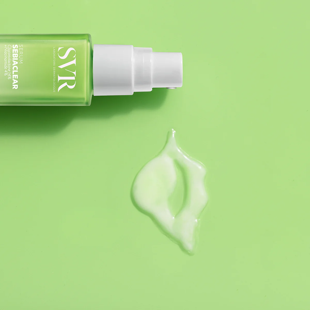 SVR SEBIACLEAR Sérum | Anti-Imperfections, Anti-Marques & Anti-Rides
Corrigez les boutons, points noirs et marques tout en luttant contre les premiers signes de l’âge avec SVR SEBIACLEAR Sérum. Enrichi en niacinamide 14%, acide salicylique et zinc, il purifie, affine le grain de peau et réduit l’excès de sébum sans dessécher. Idéal pour les peaux adultes à tendance acnéique.
🛒 Disponible sur laparadulac.com, votre parapharmacie en Tunisie au meilleur prix ! 🚀