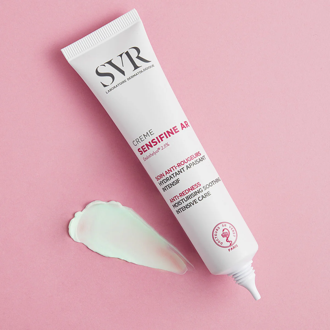 SVR SENSIFINE AR Crème | Soin Anti-Rougeurs & Apaisant Peaux Sensibles
Réduisez visiblement les rougeurs et sensations d’échauffement avec SVR SENSIFINE AR Crème. Grâce à son actif breveté Endothelyol®, elle apaise, hydrate et protège les peaux sensibles sujettes aux rougeurs tout en prévenant leur réapparition. Texture légère et non grasse, idéale pour un confort immédiat.
🛒 Disponible sur laparadulac.com, votre parapharmacie en Tunisie au meilleur prix ! 🚀