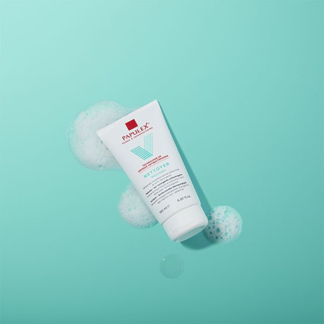 Gel nettoyant Papulex pour peaux acnéiques sur laparadulac.com, parapharmacie Tunisie, idéal pour une routine purifiante.