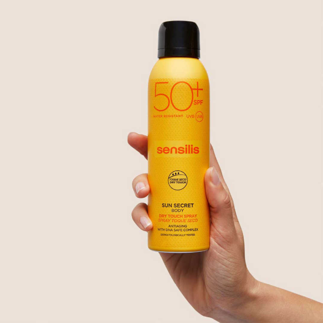 “Sensilis Spray Solaire Corps SPF 50+ 200 ml – format spray toucher sec, résistante à l’eau, parapharmacie Tunisie laparadulac.com”