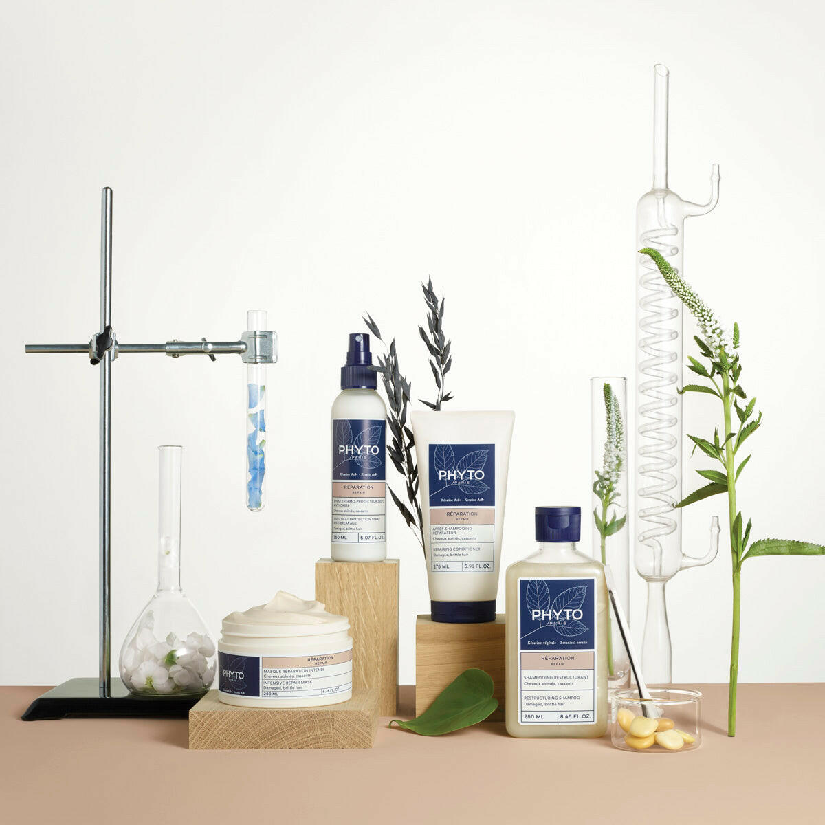 PHYTO Shampooing Réparateur pour cheveux abîmés – disponible sur laparadulac.com, parapharmacie en ligne en Tunisie