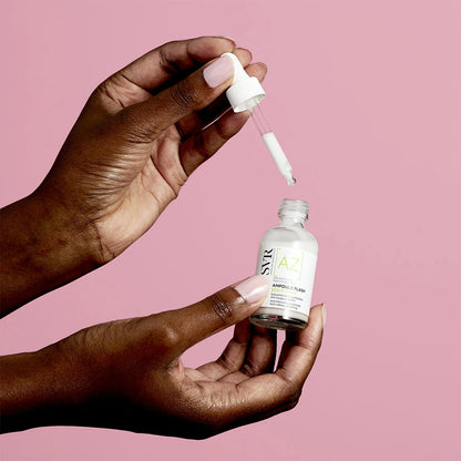 SVR Sebiaclear Ampoule Flash – Soin anti-boutons express pour peaux grasses – Disponible sur La Para du Lac, parapharmacie en ligne N°1 en Tunisie.