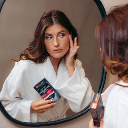 FORTÉ PHARMA Expert Hyaluronic Intense 30 gélules disponible sur laparadulac.com, parapharmacie Tunisie, pour une peau hydratée et éclatante