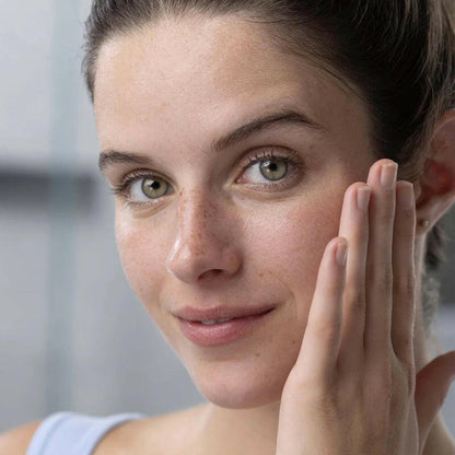 SVR PHYSIOPUR Lait Démaquillant 200ml – Soin doux nettoyant pour peaux sensibles – En vente sur LaParaDuLac.com, meilleure parapharmacie en ligne en Tunisie