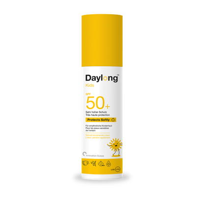 Lait solaire enfant DAYLONG Kids SPF50+ sur laparadulac.com, parapharmacie Tunisie, haute protection pour peaux sensibles des enfants.

