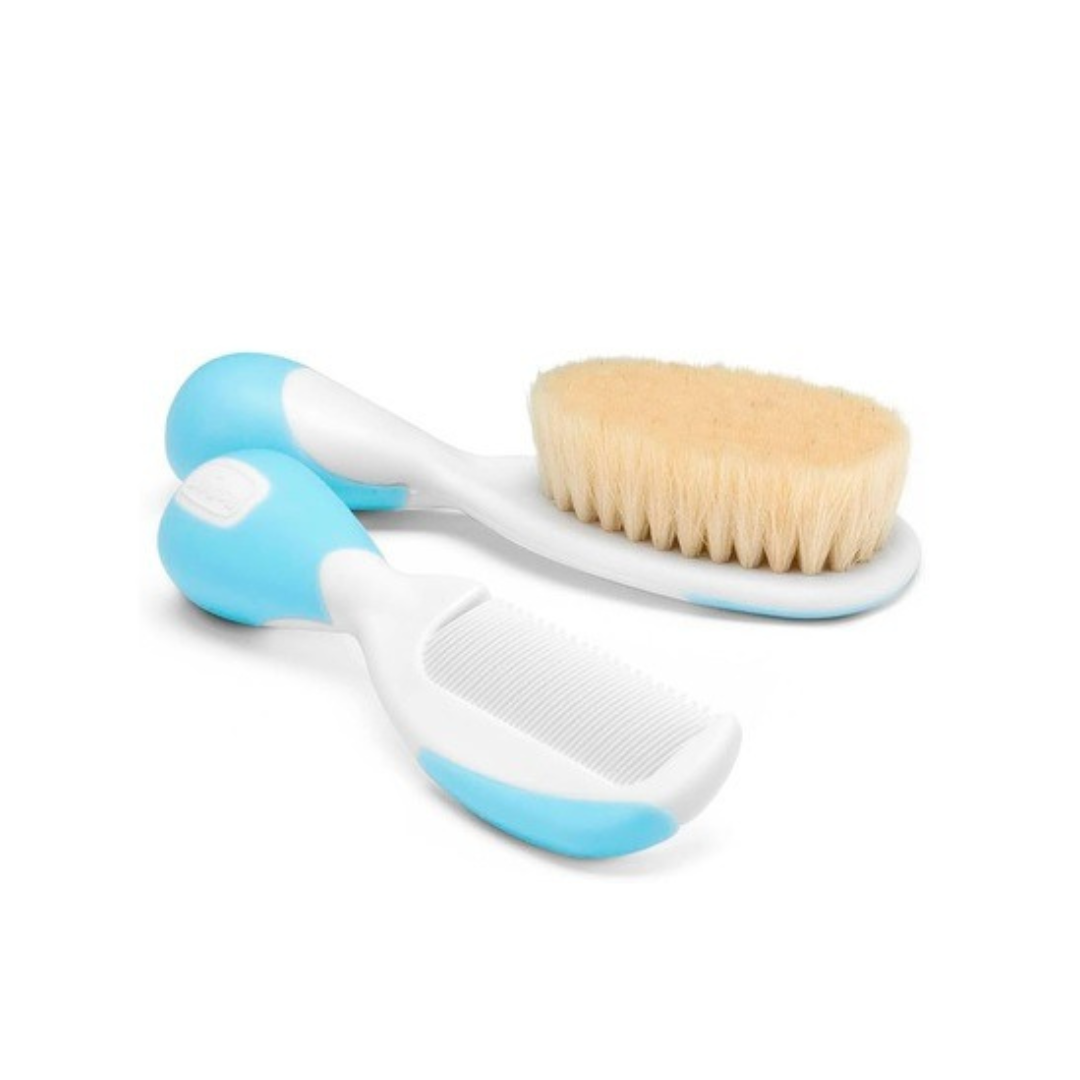 Brosse et peigne Chicco bleu bébé 0 mois+ – cuir chevelu sensible sur laparadulac.com parapharmacie Tunisie

