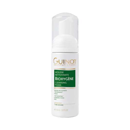 "GUINOT Mousse Bioxygène 150ml – Mousse nettoyante oxygénante et purifiante, spécialement formulée pour offrir un nettoyage en profondeur tout en apportant de l'éclat à la peau. Enrichie en oxygène et en extraits de plantes, cette mousse légère élimine les impuretés et le maquillage, tout en stimulant la respiration cellulaire pour une peau revitalisée. Idéale pour les peaux fatiguées, elle laisse la peau fraîche, lumineuse et parfaitement propre. Disponible sur laparadulac.com, la meilleure parapharmacie e