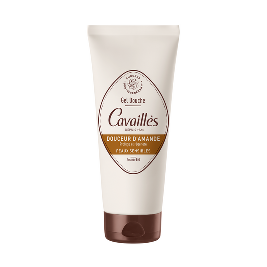 Gel douche douceur à l’amande Rogé Cavaillès pour peaux sensibles, vendu sur laparadulac.com, parapharmacie Tunisie, pour toute la famille.

