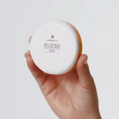 HELIOCARE 360 Oil Free Compact SPF50+ – compact solaire teinté, sans huile, protection solaire matifiante – parapharmacie Tunisie LaparaDuLac

