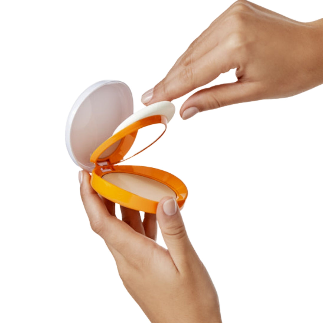 HELIOCARE 360 Oil Free Compact SPF50+ – compact solaire teinté, sans huile, protection solaire matifiante – parapharmacie Tunisie LaparaDuLac
