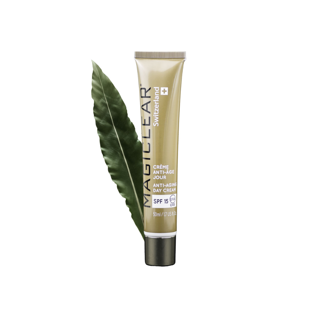 “MAGICLEAR Crème de Jour Anti-Âge SPF 15 Gold 50ml – Crème hydratante et anti-âge pour le visage, protège des rayons UV avec un SPF 15, améliore et unifie le teint, régénère la peau et combat les radicaux libres. Enrichie en vitamines B3, C et E, acide hyaluronique, provitamine B5, thé vert et beurre de karité. Appliquer le matin sur une peau nettoyée. Disponible sur laparadulac.com, parapharmacie en ligne en Tunisie.”
