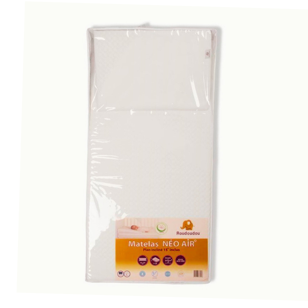 Matelas Roudoudou Néo Air 120x60cm sur laparadulac.com, parapharmacie Tunisie : plan incliné 15° anti-reflux pour le sommeil des bébés.

