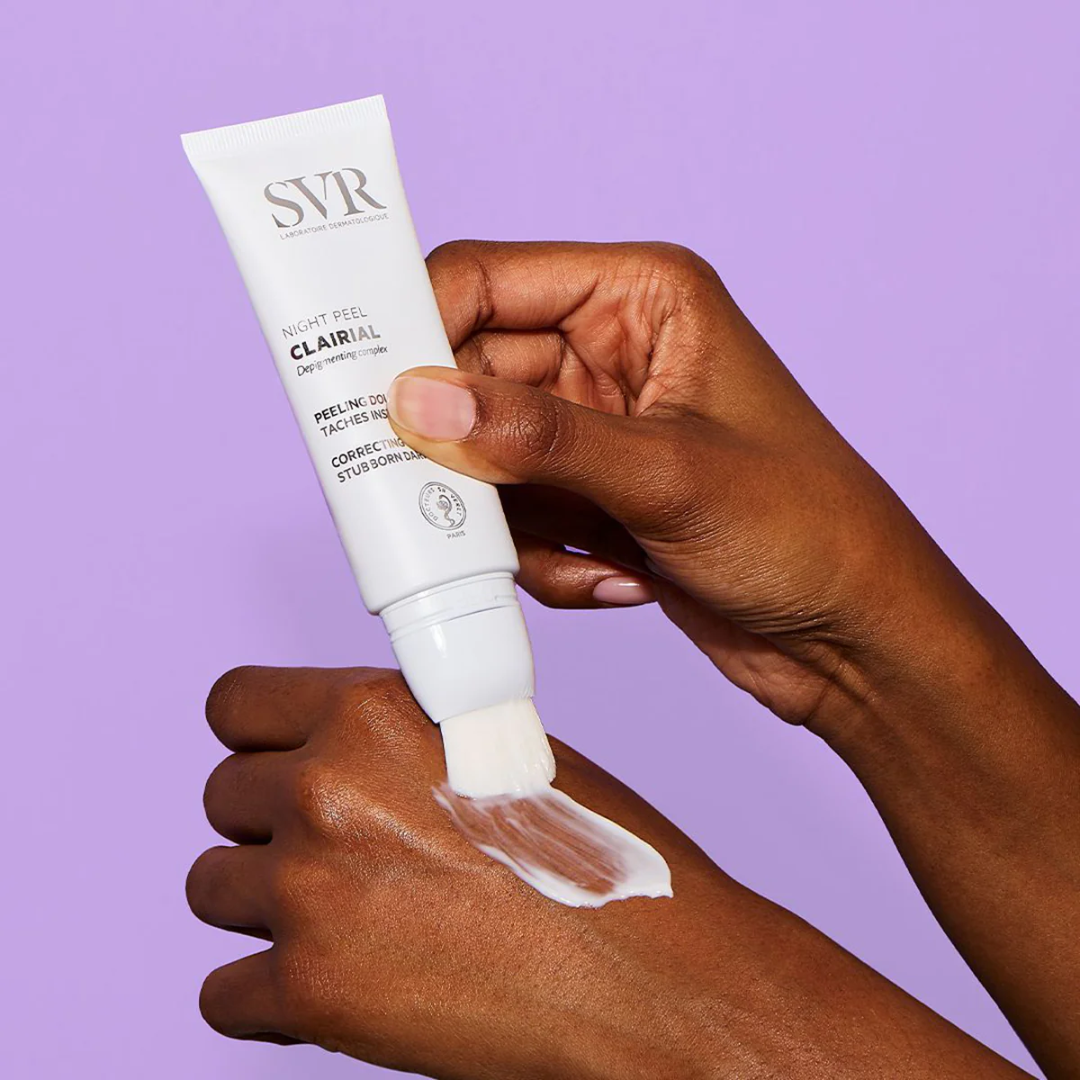 SVR CLAIRIAL Night Peel | Soin Peeling Nuit Anti-Taches & Éclat

Révélez un teint plus uniforme et lumineux avec SVR CLAIRIAL Night Peel. Sa formule enrichie en complexe dépigmentant et acide lactique exfolie en douceur, atténue les taches brunes et booste l’éclat dès la première nuit. Idéal pour tous types de peaux sujettes aux taches pigmentaires.

🛒 Disponible sur laparadulac.com, votre parapharmacie en Tunisie au meilleur prix ! 🚀