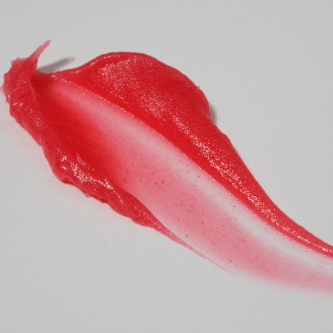 Soin lèvres exfoliant et hydratant K‑REINE goût cerise, fraise ou vanille – disponible sur laparadulac.com, parapharmacie Tunisie