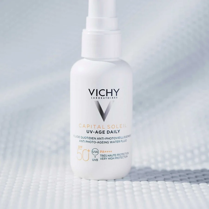 Fluide anti-âge UV-Age Daily Vichy SPF 50+ sur laparadulac.com, parapharmacie Tunisie pour photoprotection visage à Tunis.

