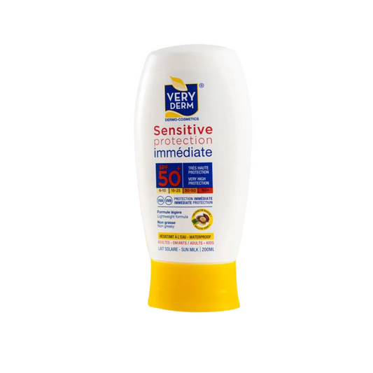 Very Derm lait solaire SPF50+ 200ml – protection peaux sensibles, hydratant, vendu sur laparadulac.com, parapharmacie Tunisie.

