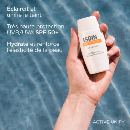 Isdin FotoUltra Active Unify SPF 50+ : écran solaire éclaircissant et anti-taches qui unifie le teint, en vente chez La Para du Lac.