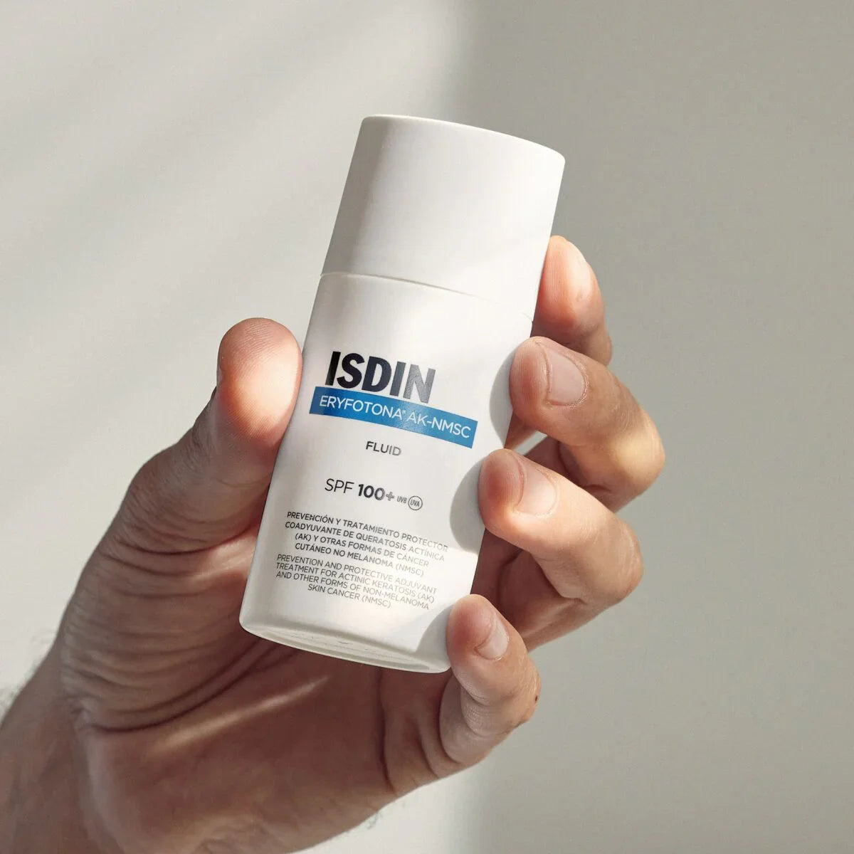 ISDIN Eryfotona AK-NMSC Fluid SPF 100+ fluide protecteur anti-âge pour peau sensible | La Para Du Lac