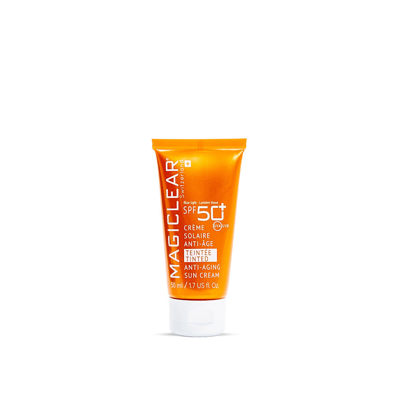 Flacon de la crème solaire teintée Magiclear SPF 50+ disponible en parapharmacie Tunisie.