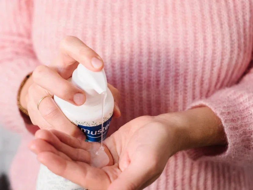 Mustela lait corporel hydratant pour bébé, texture fluide, peau douce | La Para Du Lac