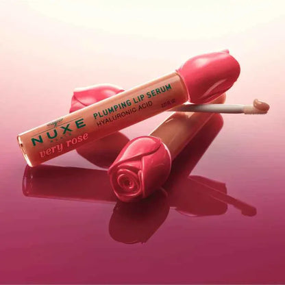 Nuxe Very Rose Plumping Lip Serum à l'acide hyaluronique, soin lèvres hydratant et repulpant | La Para Du Lac