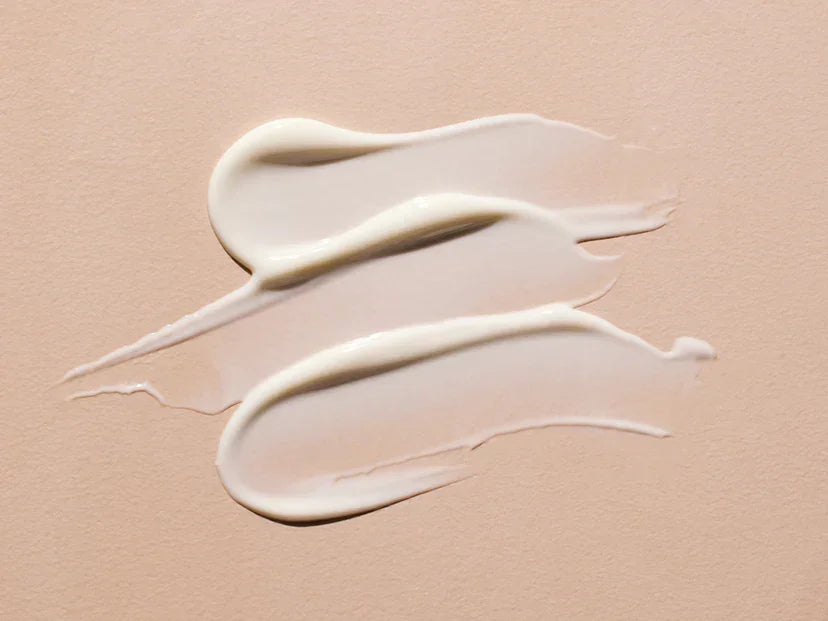 Crème hydratante légère pour peau sensible, texture onctueuse et non grasse | La Para Du Lac