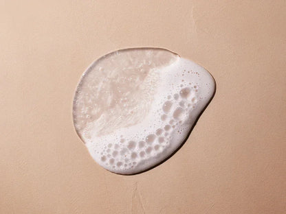 Crème hydratante Avène pour peau sensible, texture onctueuse et mousseuse | La Para Du Lac